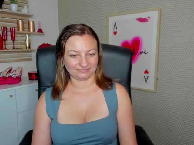 angelaLove13 live cam on BongaCams