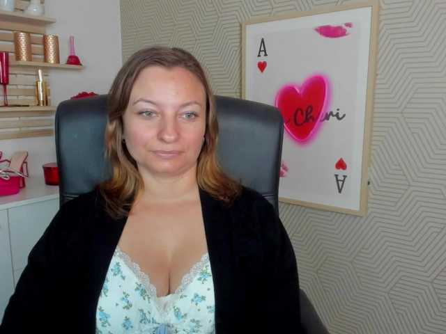 angelaLove13 live cam on BongaCams