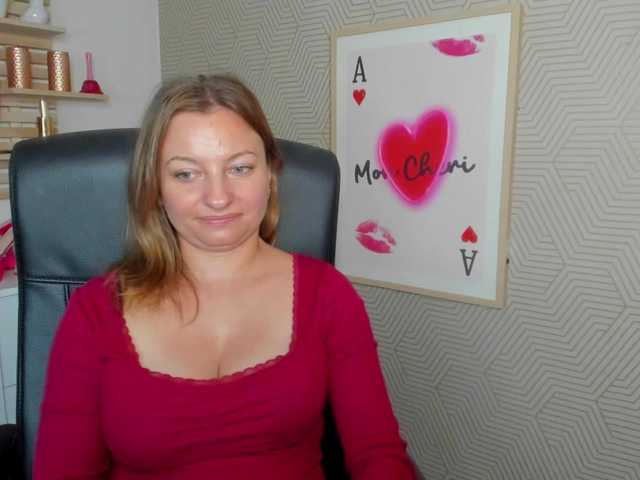 angelaLove13 live cam preview