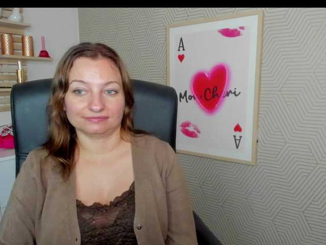 angelaLove13 live cam on BongaCams