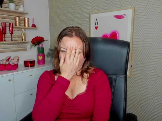 angelaLove13 live cam on BongaCams