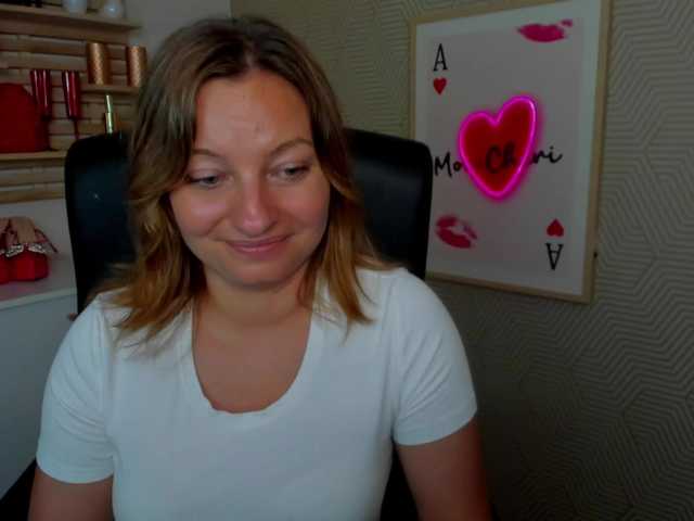 angelaLove13 live cam on BongaCams