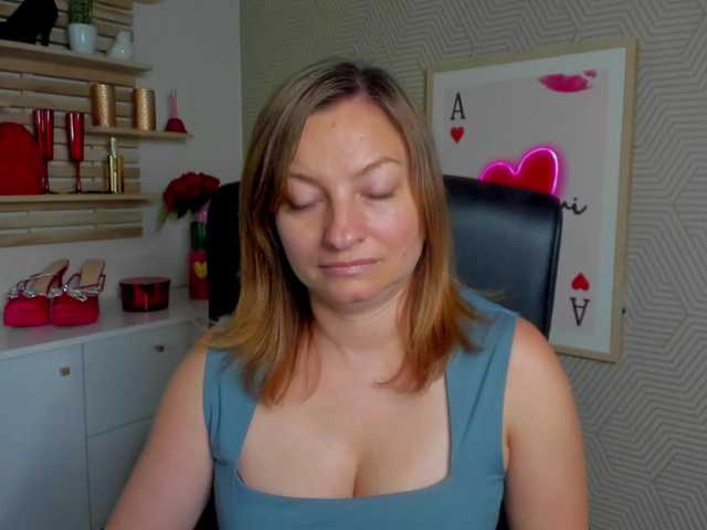 angelaLove13 Live Cam on BongaCams
