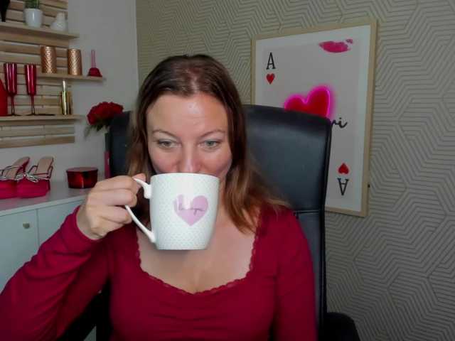 angelaLove13 live cam on BongaCams