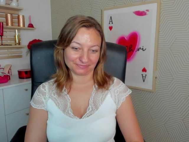 Sex chat gratuit in direct cu angelaLove13 pe BongaCams