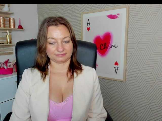 angelaLove13 live cam on BongaCams
