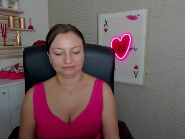 angelaLove13 live cam on BongaCams