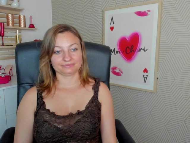 angelaLove13 live cam on BongaCams