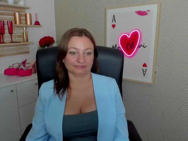 angelaLove13 live cam on BongaCams