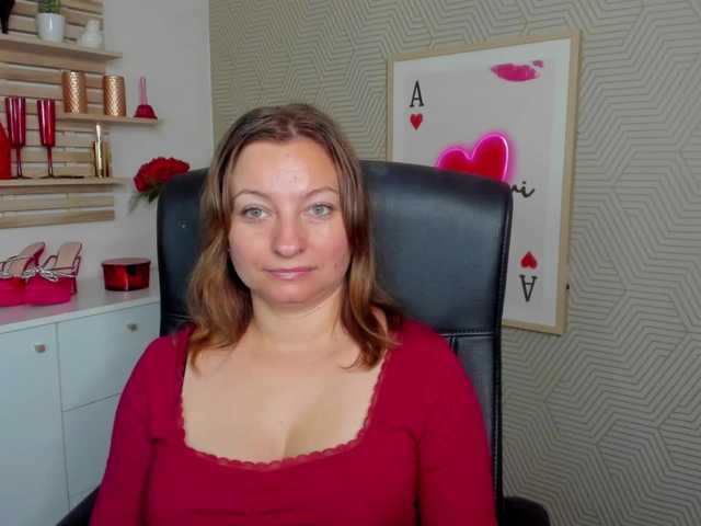 angelaLove13 live cam on BongaCams