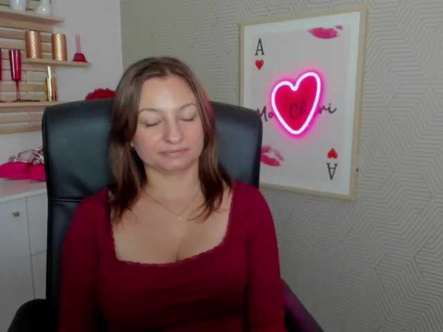 angelaLove13 live cam on BongaCams
