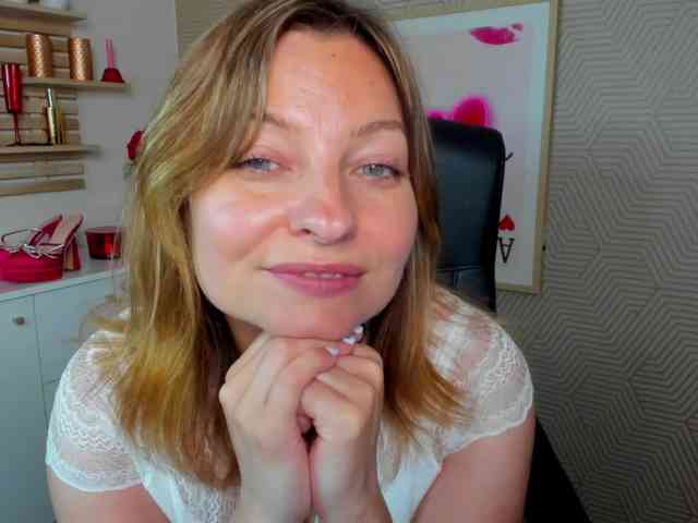Model: angelaLove13