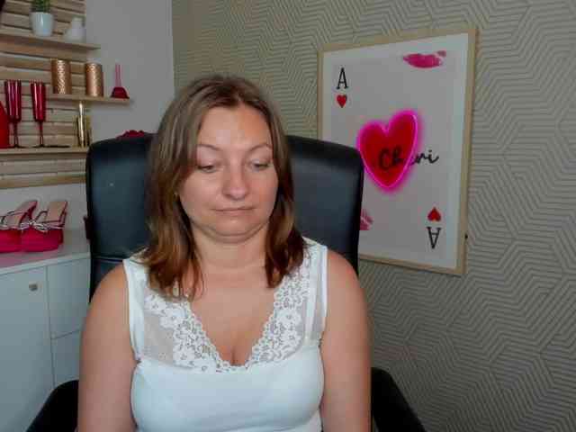 angelaLove13 webcam