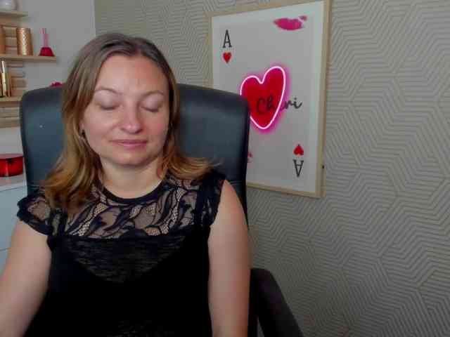 angelaLove13 webcam