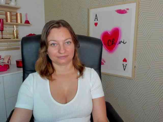angelaLove13 webcam