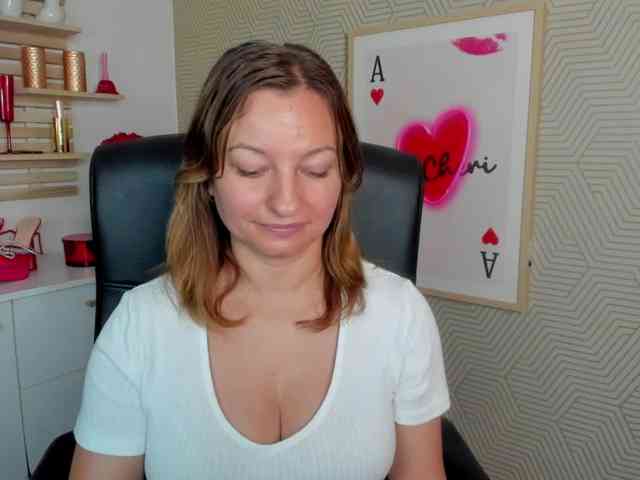 angelaLove13 webcam