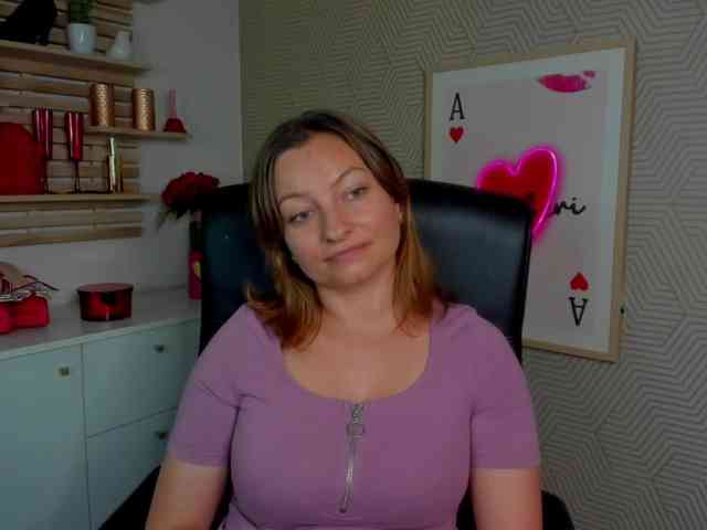 Model: angelaLove13