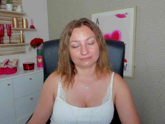 angelaLove13