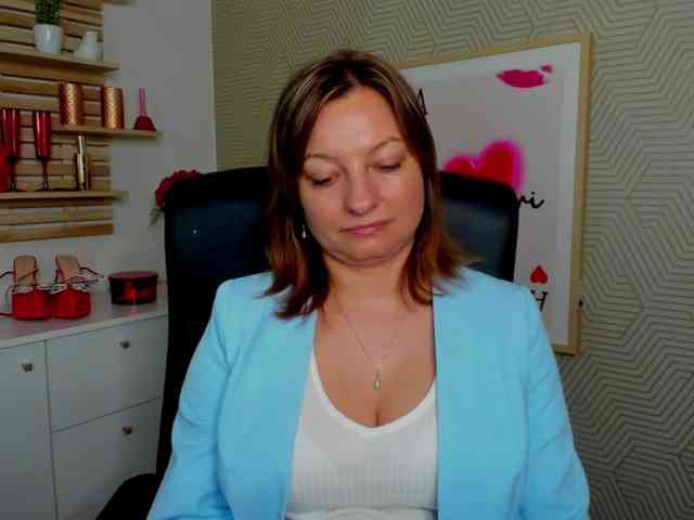 angelaLove13 webcam