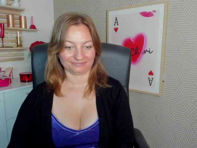 angelaLove13 webcam