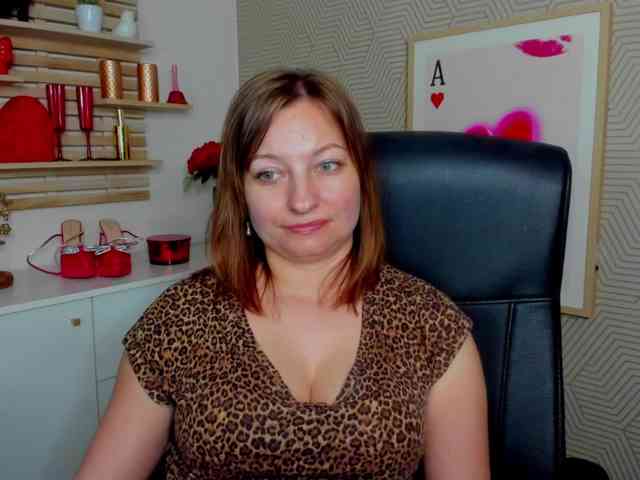 angelaLove13 webcam