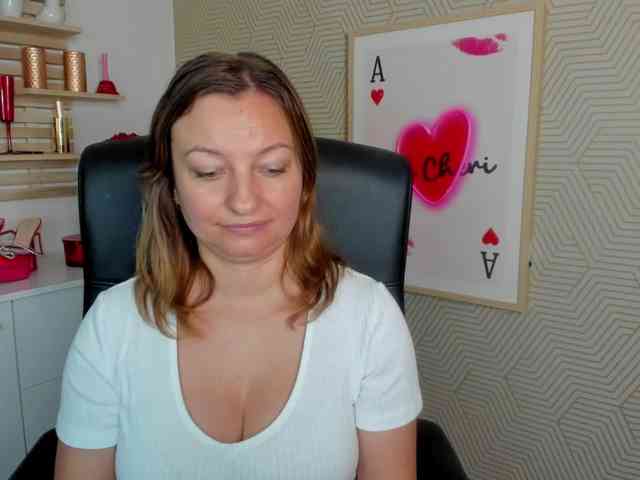 angelaLove13 webcam