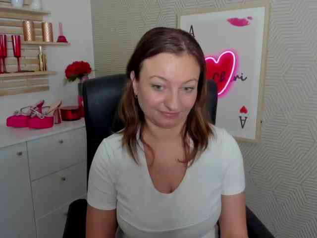 Model: angelaLove13