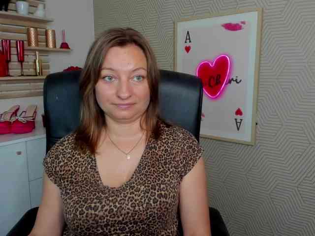 angelaLove13 webcam