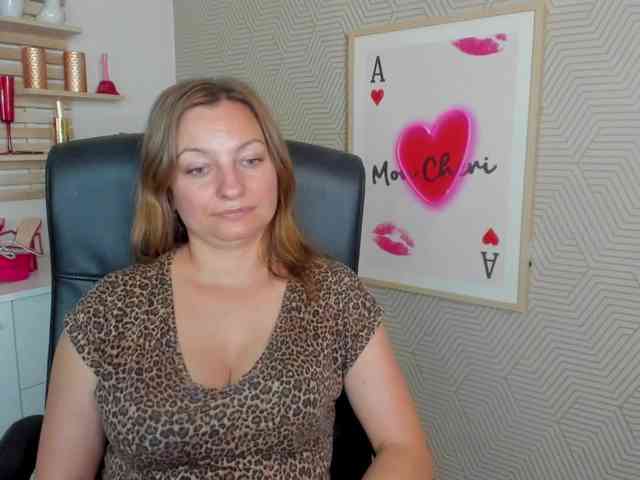 Model: angelaLove13