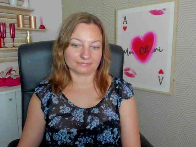 angelaLove13 webcam