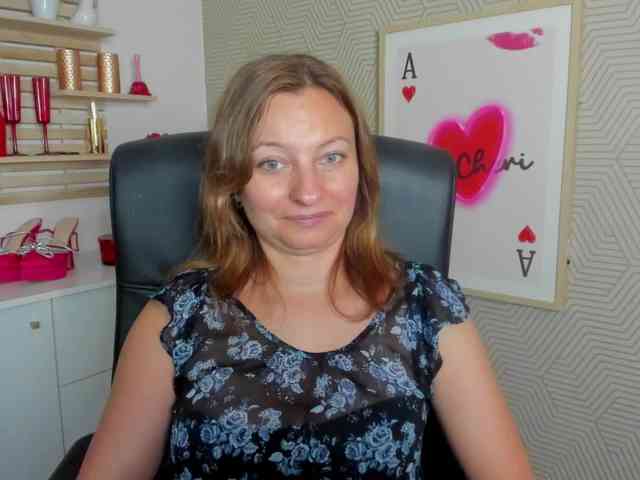 angelaLove13 webcam