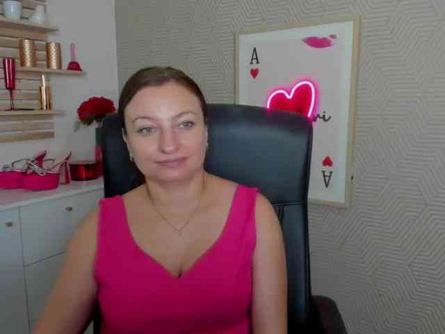 angelaLove13 webcam