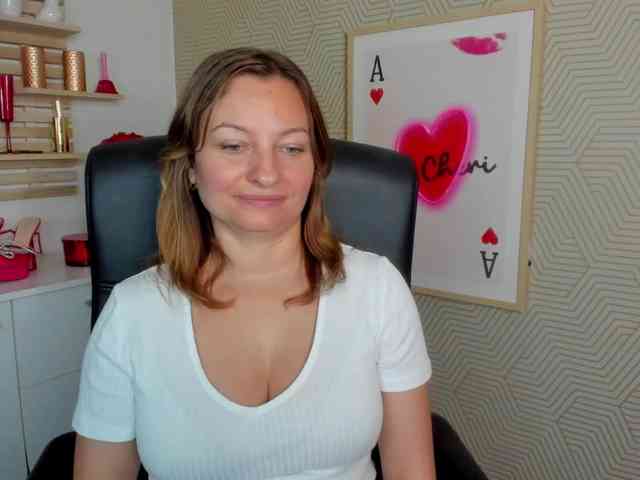 angelaLove13 webcam