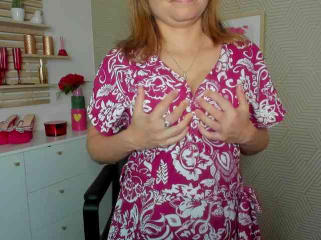 angelaLove13 webcam