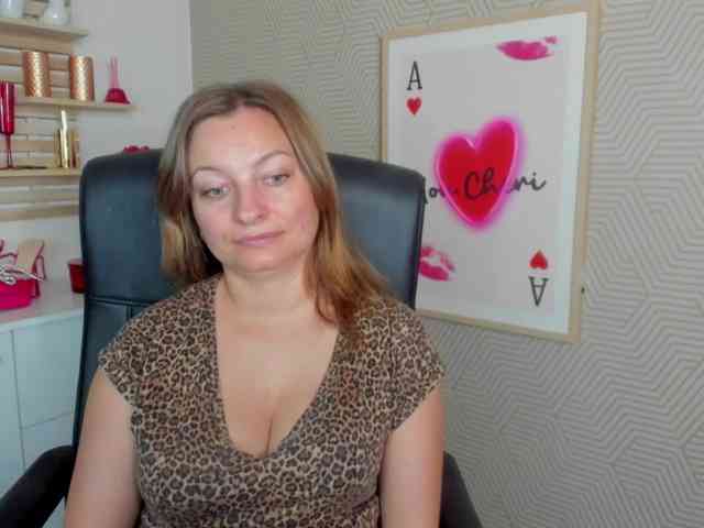 angelaLove13 webcam