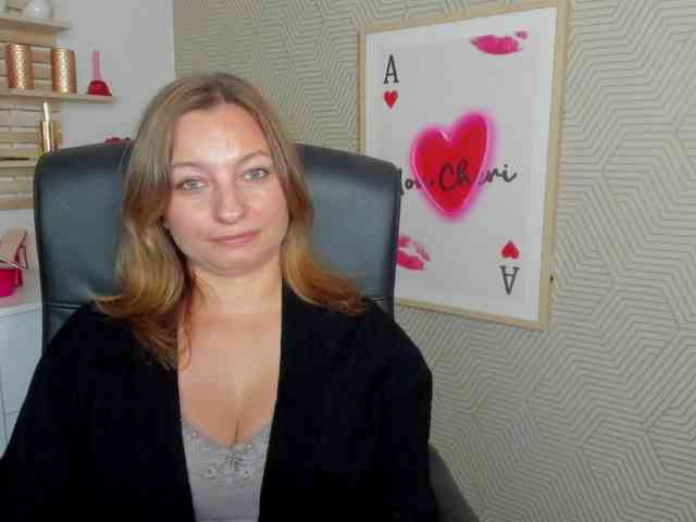 Model: angelaLove13