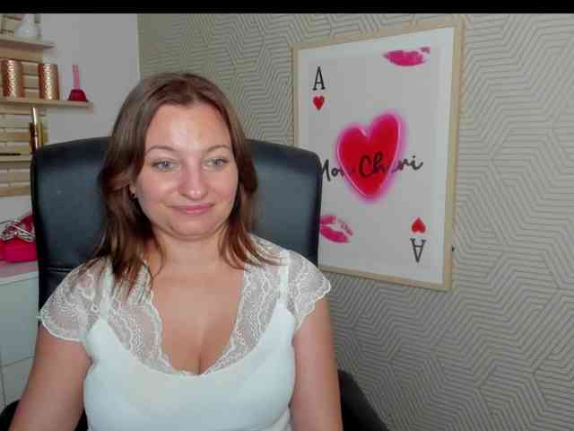 angelaLove13 webcam