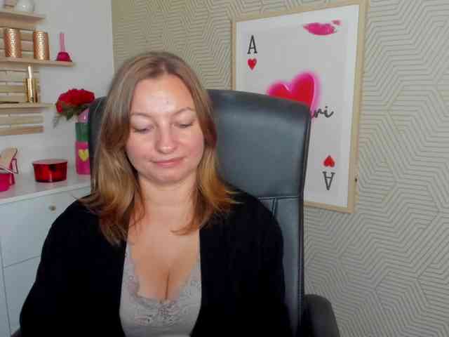 Model: angelaLove13