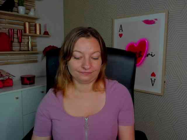 Model: angelaLove13