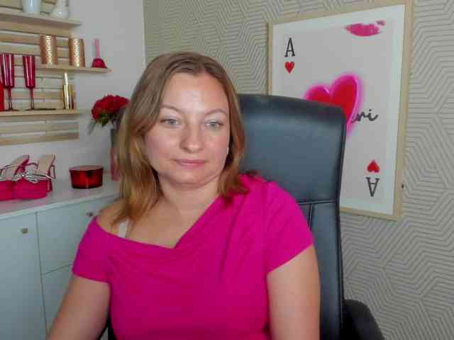 Model: angelaLove13