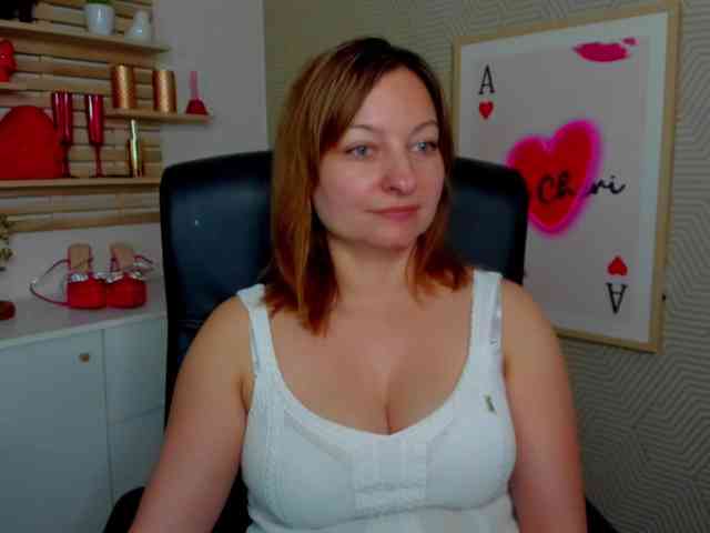 angelaLove13 webcam