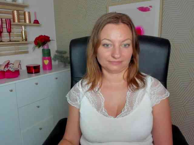 Model: angelaLove13