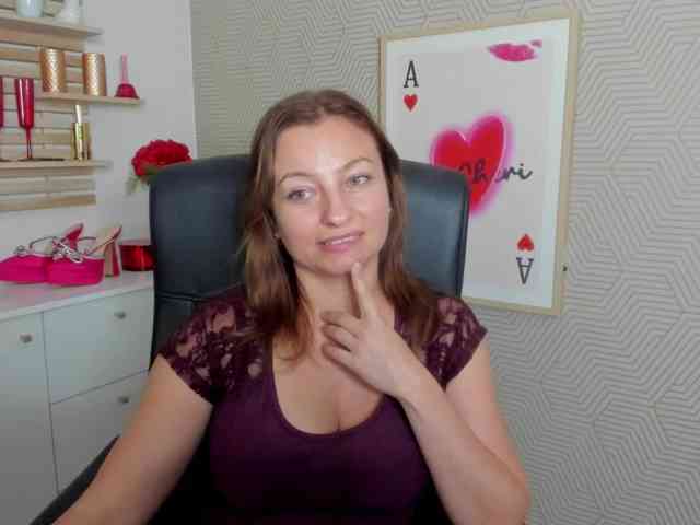 angelaLove13 webcam