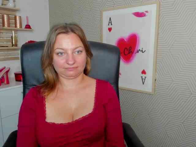 angelaLove13 webcam