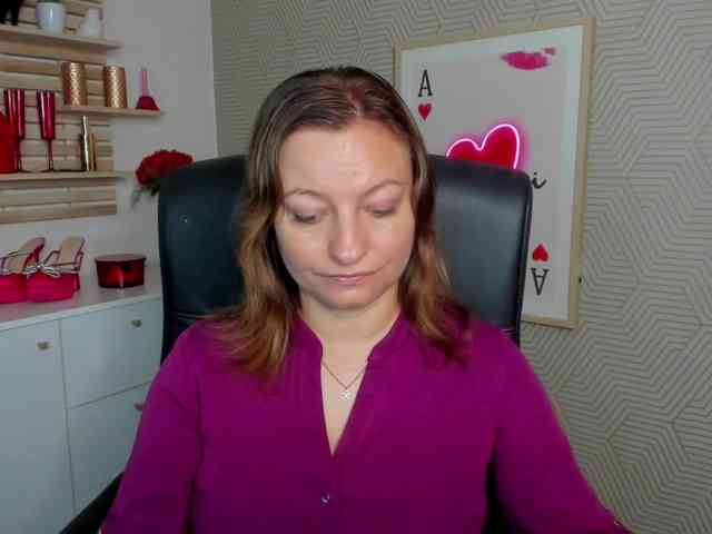 angelaLove13 webcam