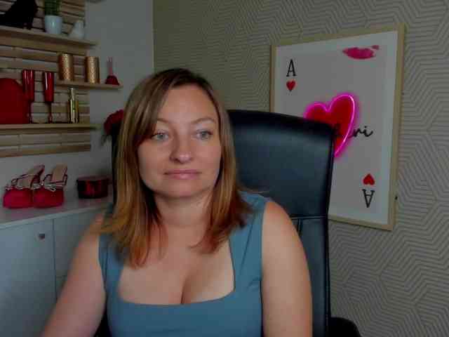 Model: angelaLove13