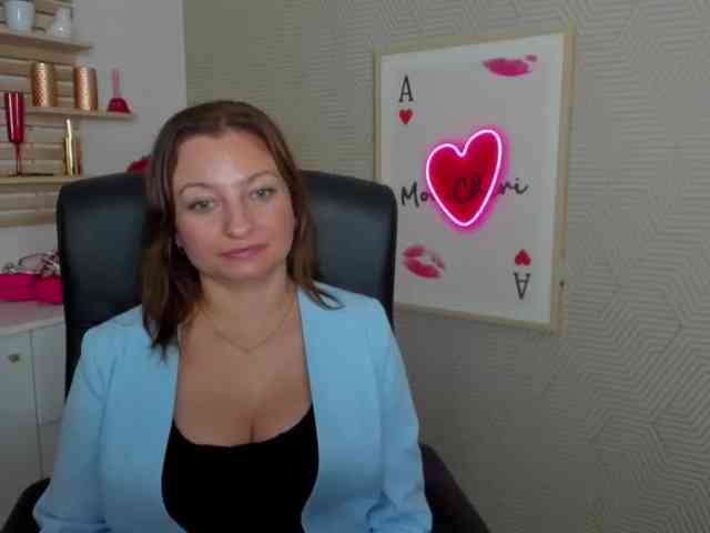 Model: angelaLove13