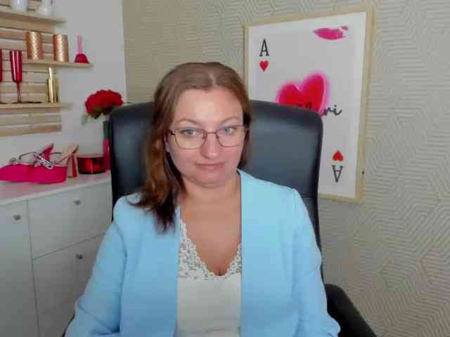 angelaLove13 webcam