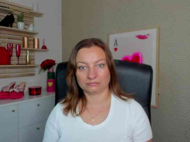 angelaLove13 webcam