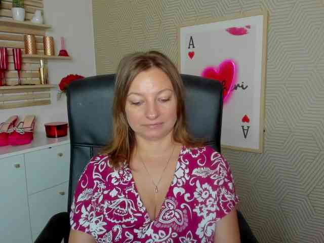 angelaLove13 webcam